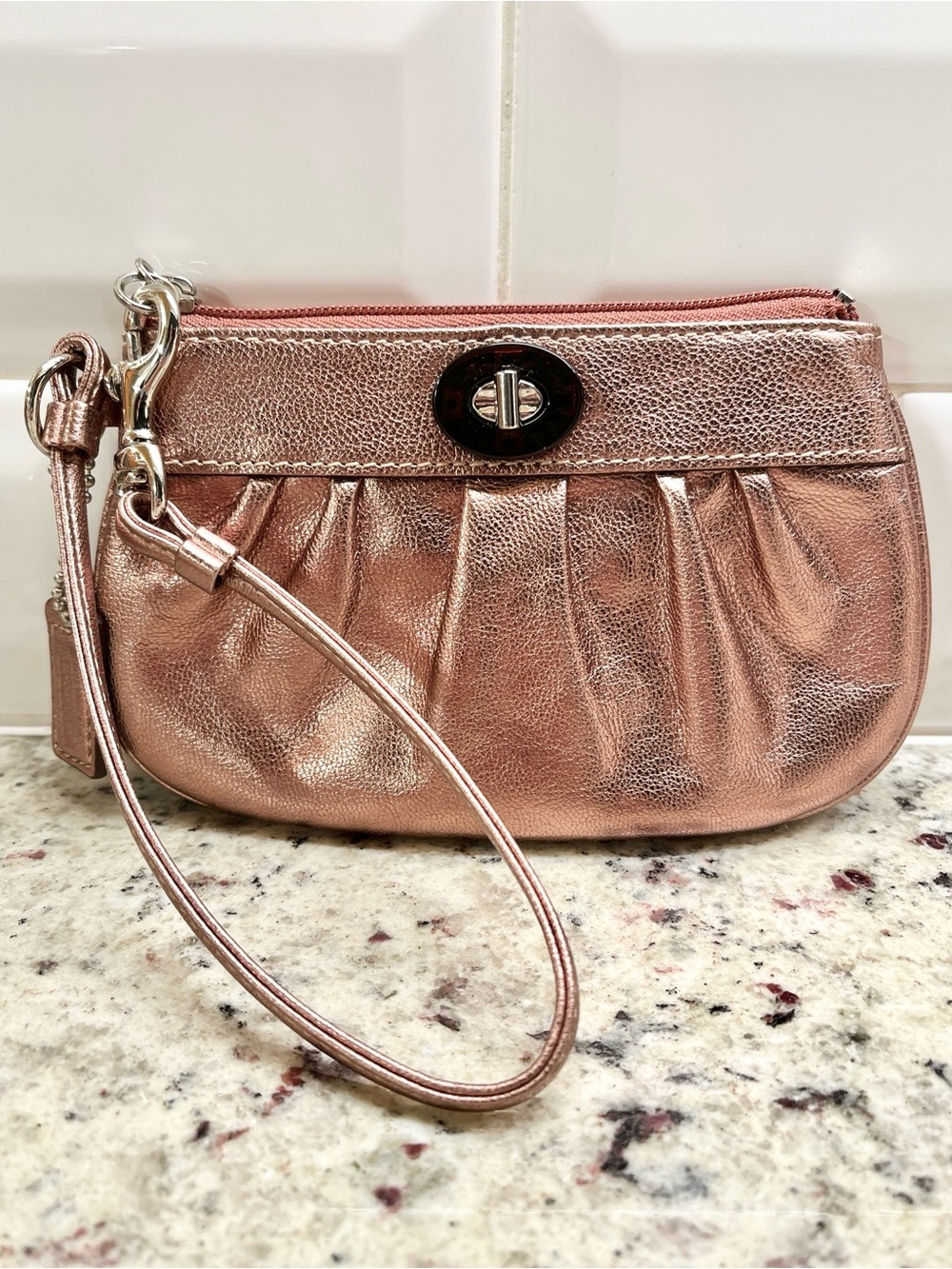 Coach Metallic Rose Gold Leather Turn Lock Wristlet NWOT